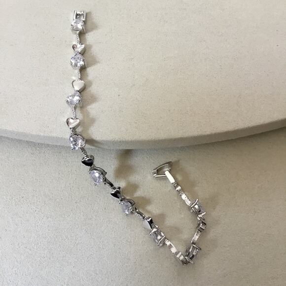 Silver Multi-Star and Heart Bracelet - Picture 5 of 7